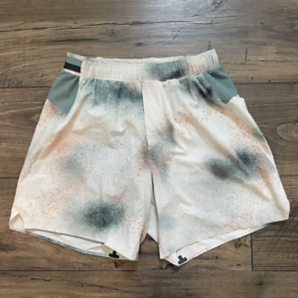 Lululemon surge shorts with liner tye dye NWOT size tag still on